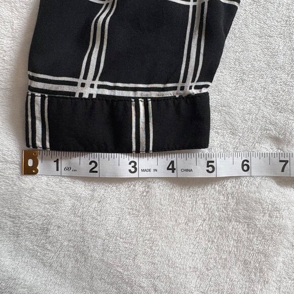 Old Navy Womens Black & White Button Up Plaid Long Sleeve V-Neck Blouse XL - Picture 14 of 15